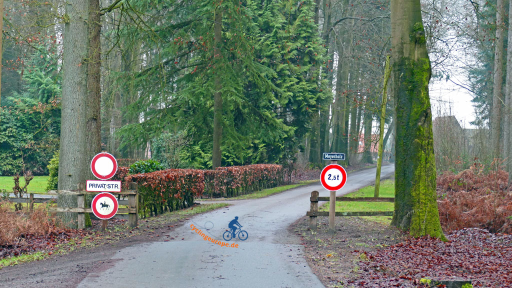 Privatstraße zu Hof Meyerholz holl